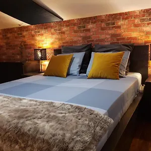 Room With Private Wc With Free Parking Сasa de vacaciones Lisboa